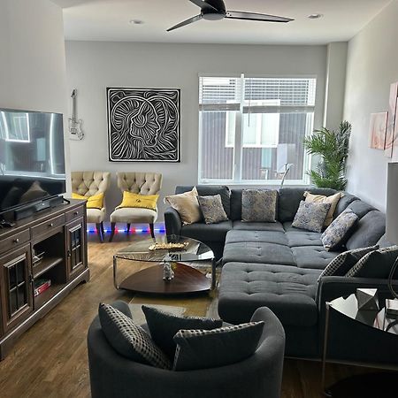 Luxury Townhome Skyline Views Mins To Dt Nashville Ngoại thất bức ảnh