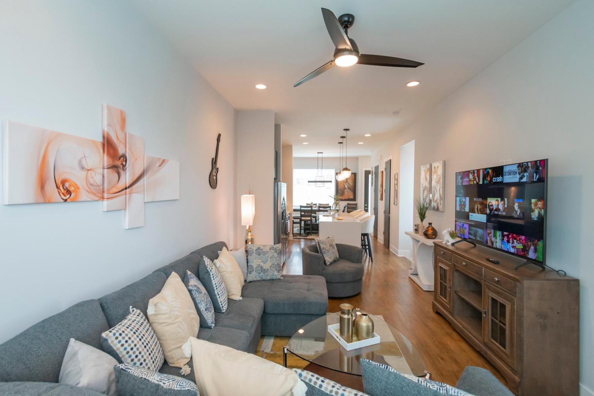 Luxury Townhome Skyline Views Mins To Dt Nashville Ngoại thất bức ảnh